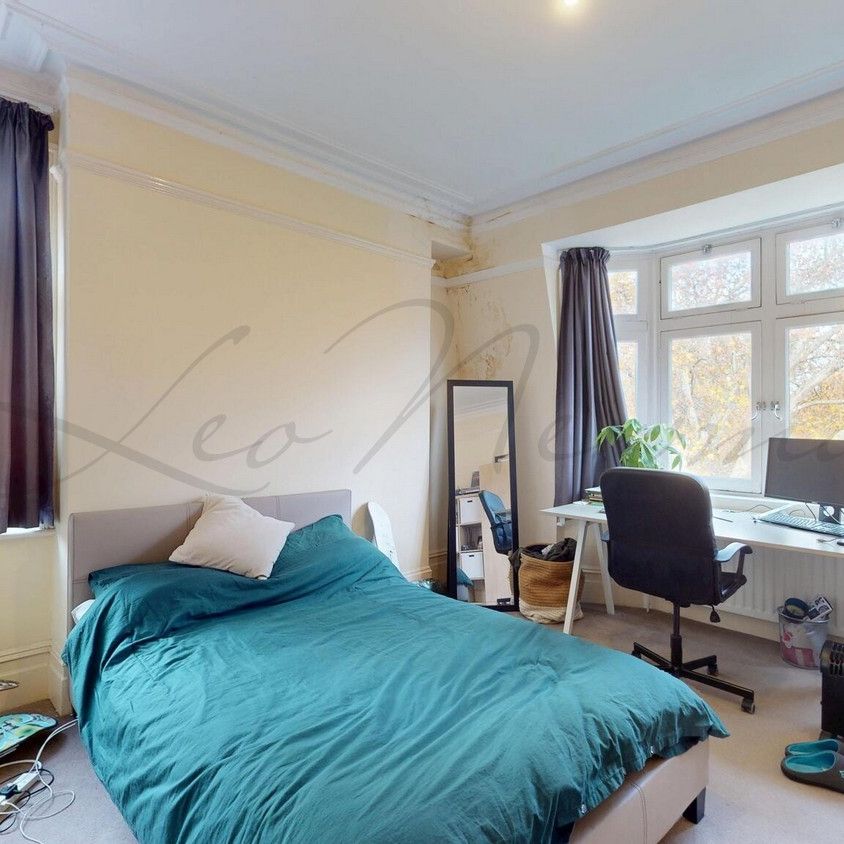 St Mary's Terrace, Maida Vale, W2 - Photo 1