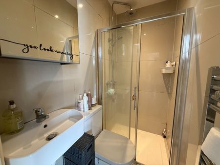 1 Bed Flat, Blenheim Gardens, SM6 - Photo 5
