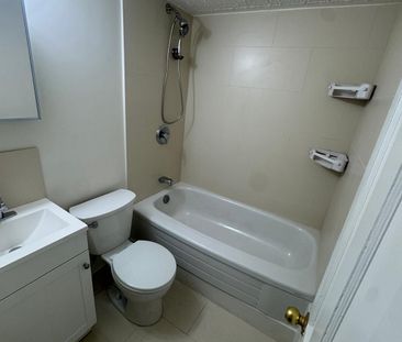 For Lease - 227 Evelyn Avenue Unit# 4, Toronto, Ontario - Photo 3