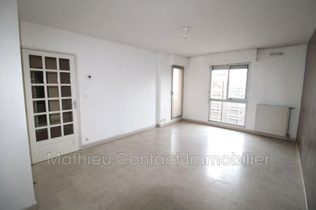 Centre-ville, Location appartement 2 pièces 45 m² - Photo 4