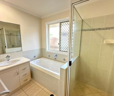 PRIVATE COASTAL 4 BEDROOM HOME - Photo 2