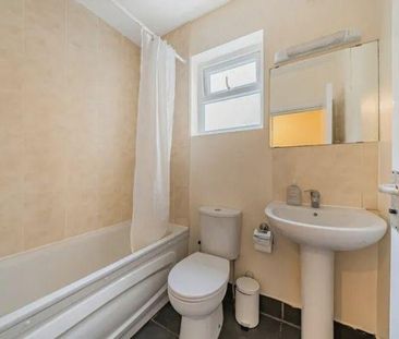 5 bedroom terraced house to rent - Photo 2