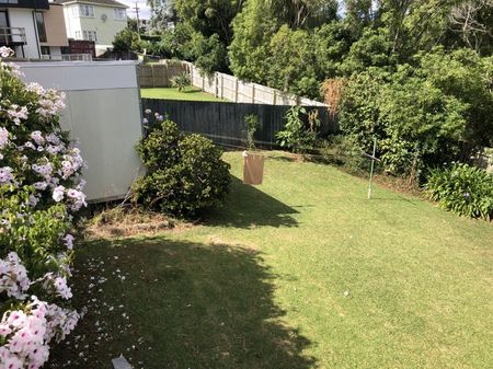 Family Home Three Bedrooms Meadowbank - Photo 4