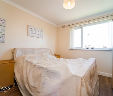 Bolton Road, Swinton, Manchester - Photo 1