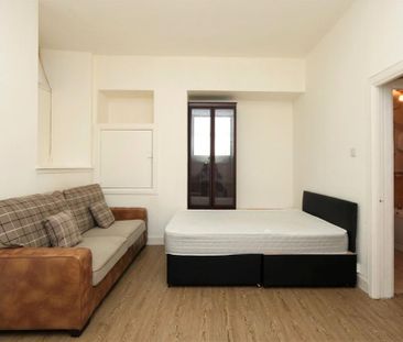 Studio to rent - Photo 6