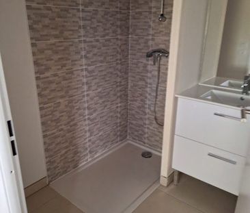 T2 AVEC TERRASSE ET PARKING - Photo 3