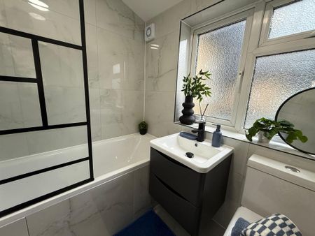 2 bedroom flat to rent - Photo 5