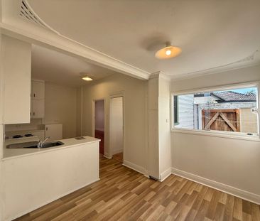 23 Brooks Street, Cooks Hill - Photo 5