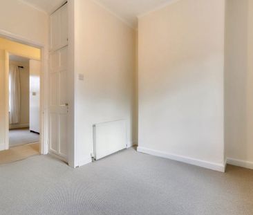 A 2 Bedroom House in Millbrook Street GL50 3RP - Photo 3