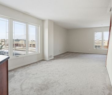 For Lease - 176 CHAPMAN MILLS Drive, Barrhaven, Ontario - Photo 3