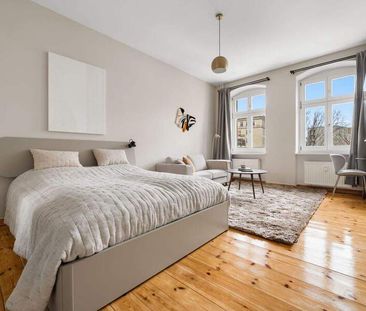 Beeindruckende 1-Zimmer Wohnung in Friedrichshain - voll möbliert - Photo 1