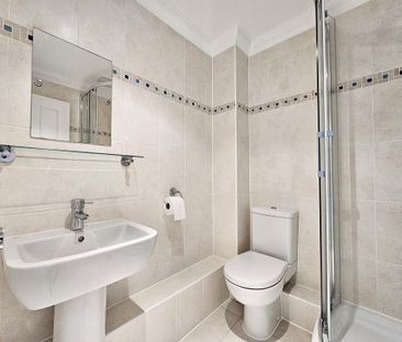 2 bedroom maisonette to rent - Photo 4