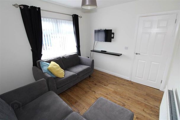 120 Grand Parade, Belfast, BT5 5PD - Photo 1