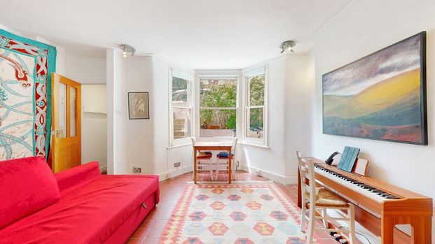 1 bedroom flat to rent - Photo 1