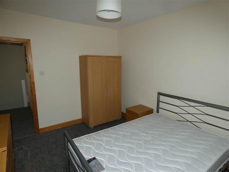 Flat 2 152, Upper Newtownards Road, Belfast, BT4 3EQ - Photo 3
