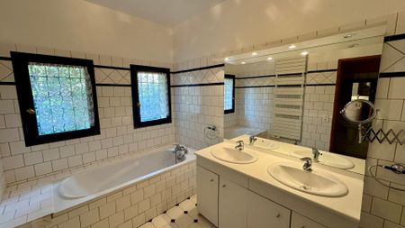 Maison de ville Aix En Provence 202 m2 - Photo 3