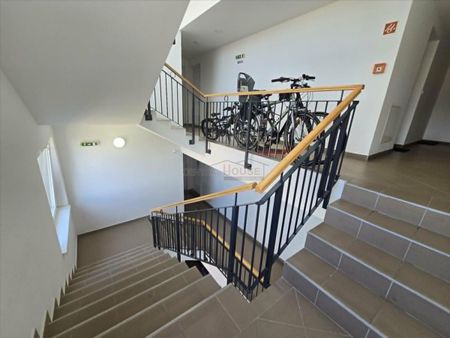 Kiadó újszerű állapotú lakás - Sopron - Photo 3