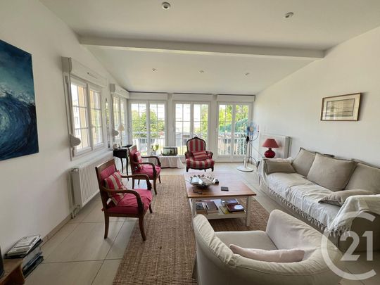 Location Maison 4 pièces 117m² METZ 57070 - Photo 1