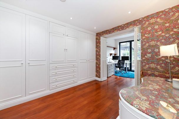 Camden Street, NW1, London - Photo 1