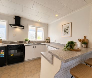 23 Tuarima Street, Hornby - Photo 6