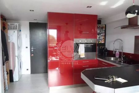 Appartement en location meublée – Plan de la Tour - Photo 4