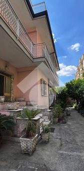 Trilocale in affitto - Photo 2