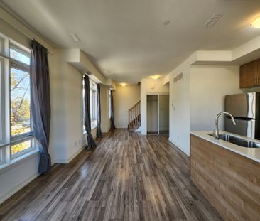 For Lease - 370 Red Maple Road Unit# 37, Richmond Hill, Ontario - Photo 2