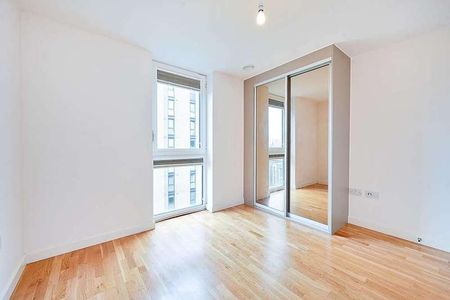 Vale Court, Brentford, TW8 - Photo 2