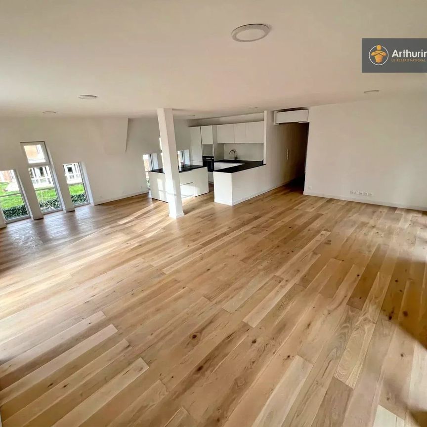 Location Appartement 3 pièces 107 m2 à Lille - Photo 1