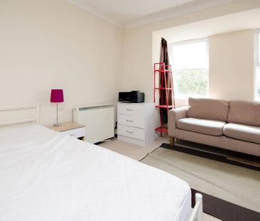 1 bedroom flat to rent - Photo 5