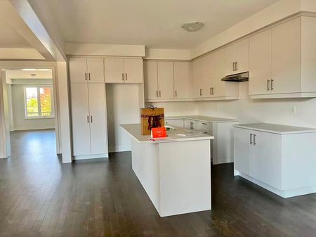 For Lease - 10 Fred Lablanc Drive, Markham, Ontario - Photo 3