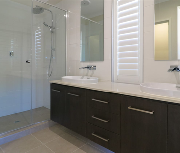 38 Opossum Cct, Springfield Lakes QLD 4300 - House For Rent | Domain - Photo 1