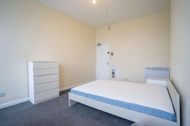 East Cross Street, Sunderland, Tyne And Wear, SR1 - Photo 1