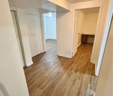 61 Christina Crescent #Basement - Photo 6