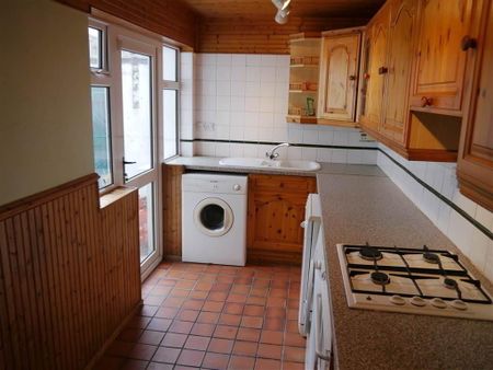 31 Bramcote Street, - Photo 3