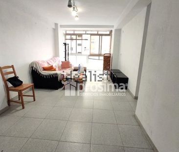 Alquiler de piso en Calle Pintor Ramos Rosas - Photo 2