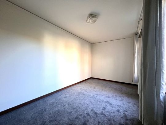 Spacious Two Bedroom Home - ENTRY VIA KHARTOUM ST - Photo 1