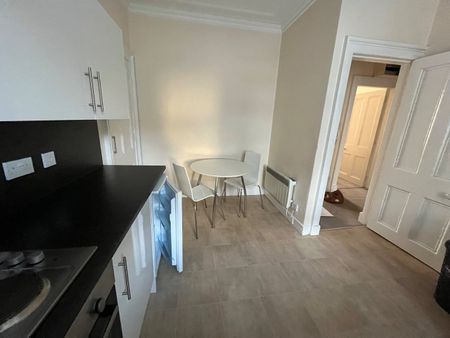 1 Bed Flat, Chapel Street, AB10 - Photo 5