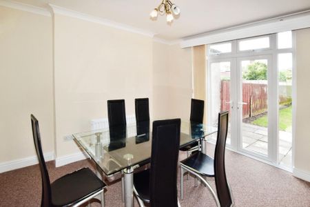 3 bedroom semi-detached house to rent - Photo 4