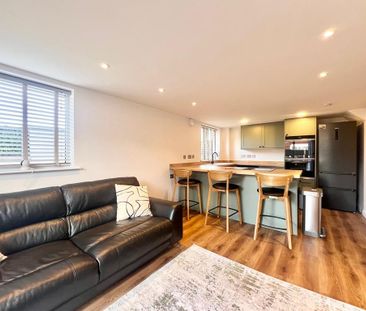 2 bedroom semi-detached house to rent - Photo 5