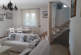 Via L. Ariosto, 2, Forte dei Marmi, Tuscany 55052