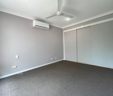 Family Home in Cul-De-Sac with a Pool - Photo 3