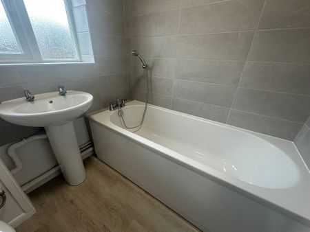 Hillcrest, Bar Hill - Photo 2