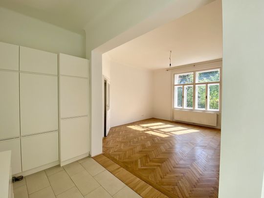 Elegante Vorstadt-Altbauvilla zur langfristigen Vermietung in Grünruhelage - Photo 1