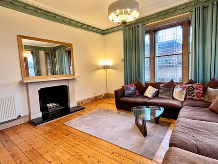 3 bedroom flat to rent - Photo 4