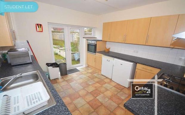 |ref: |, Gordon Avenue, Southampton, SO14 - Photo 1