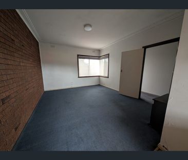 2/37 George Street, Reservoir, Vic 3073 - Photo 1