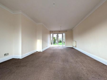 3 bedroom semi-detached house to rent - Photo 2