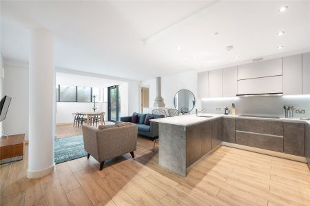 St Georges Apartments, 368 High Street, Brentford, TW8 flat to rent - Photo 3