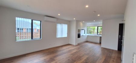 Brand new over the Shore. - Photo 3